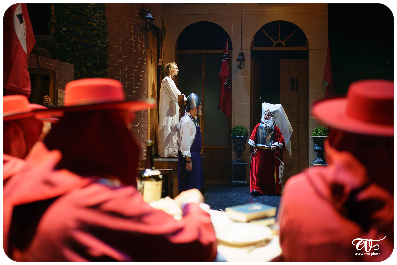 LES VISIONS DE SIMONE MACHARD (CIE LA CLAQUE)